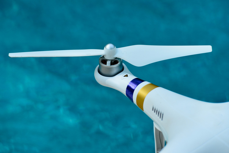 Schade propellers drones getest op varkensvlees